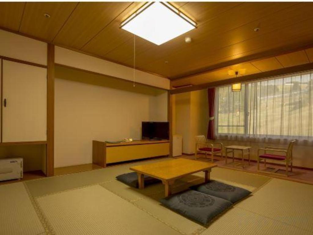 鷲ヶ岳高原ホテル レインボー 郡上市 エクステリア 写真